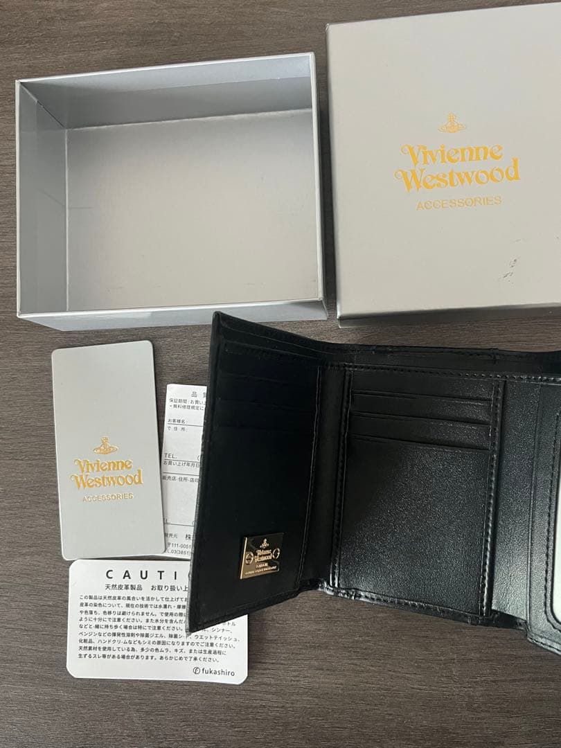 Vivienne Westwood 三つ折り財布 ブラック h4