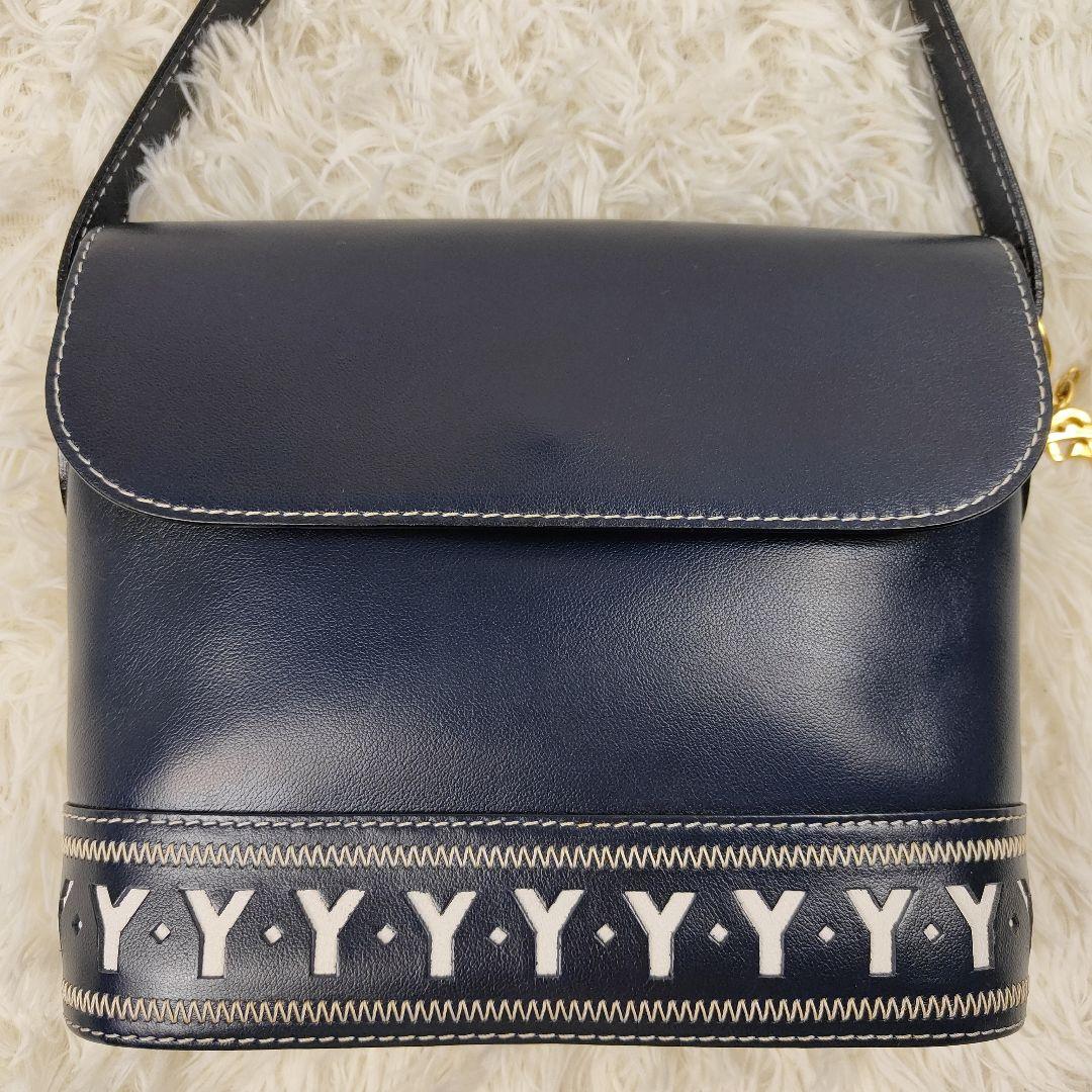 本日限定価格　イブサンローラン Yカット 型抜き ショルダーバッグ 肩掛け