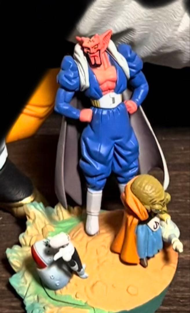 ドラゴンボール フィギュアセット　サタン　ドラカプ　バビディ　ダーブラ　プイプイ