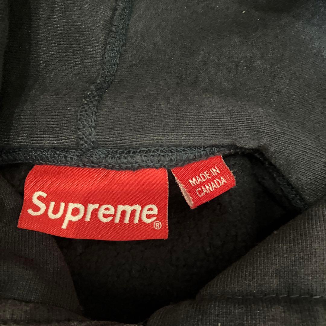 Supreme Sロゴ刺繍 パーカー