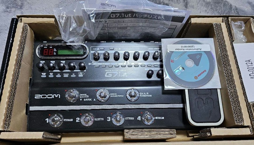 ZOOM G7.1ut 真空管搭載 マルチエフェクター