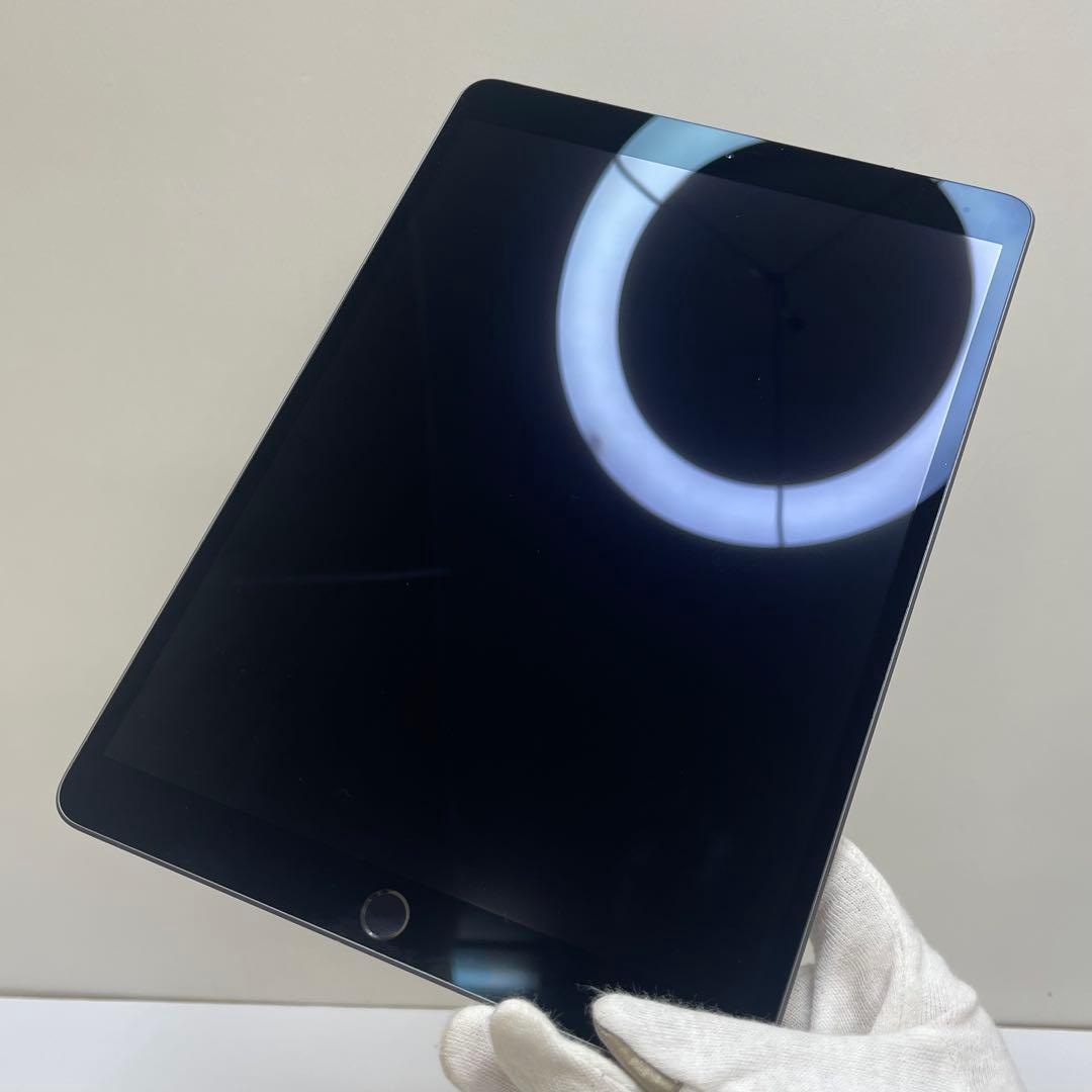 iPad Air 第3世代 64GB Wi-fi + Cellular 96％