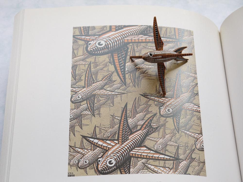 M.C.エッシャー　だまし絵フィギュア 3体セット + 図録