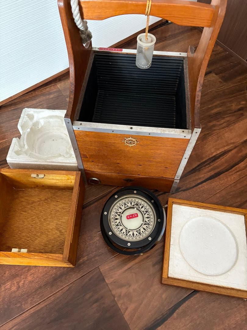アンティーク　船舶用羅針盤　佐浦計器製作所　コンパス 木製ケース付きB-100
