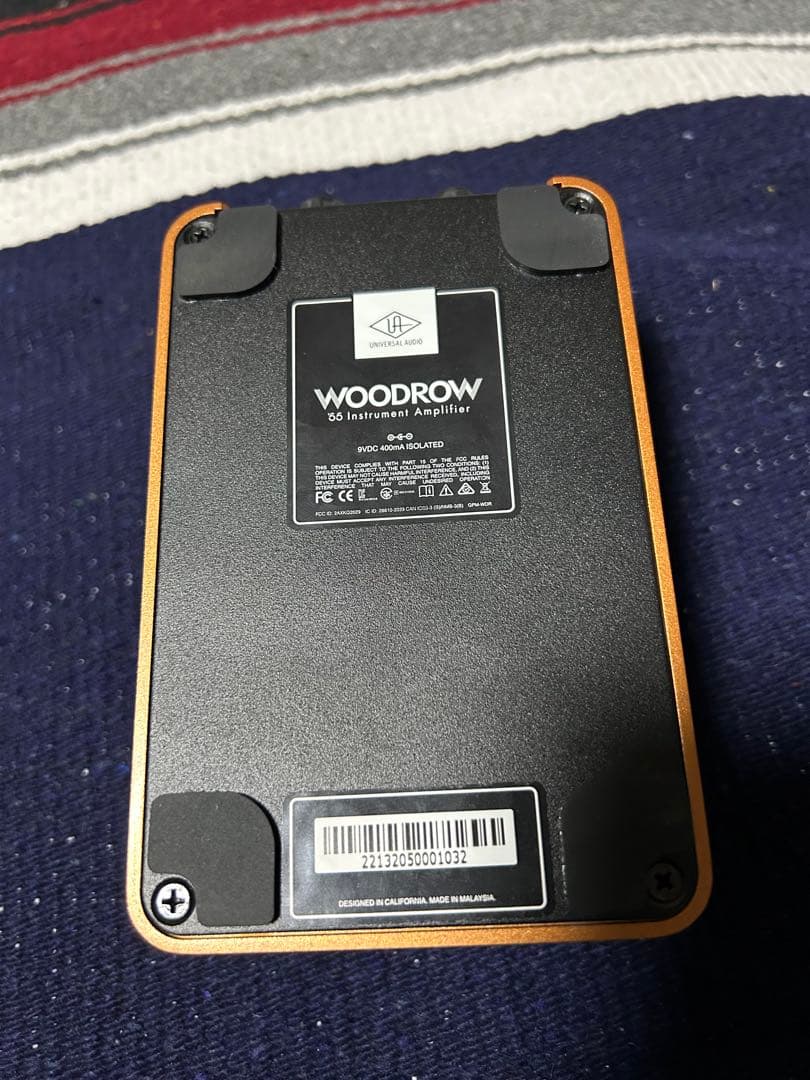 ギター UNIVERSAL AUDIO UAFX WOODROW