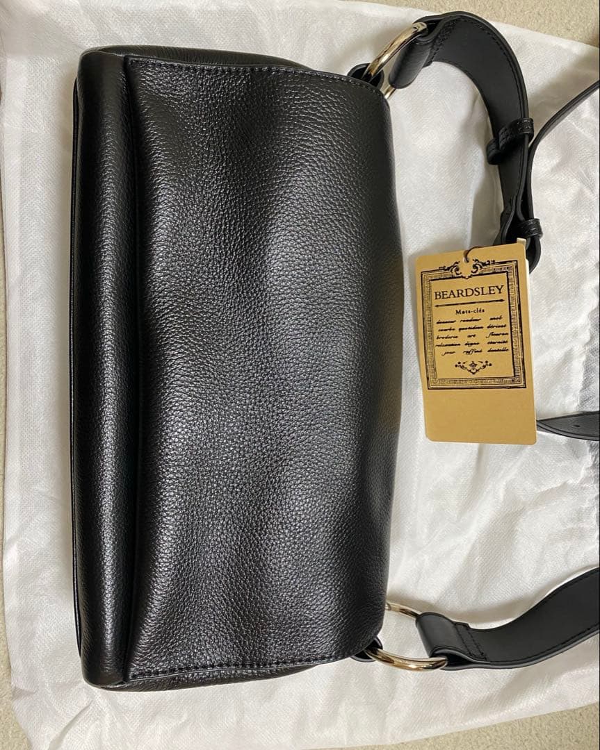 beardsley ビアズリー　レザーボディバッグ