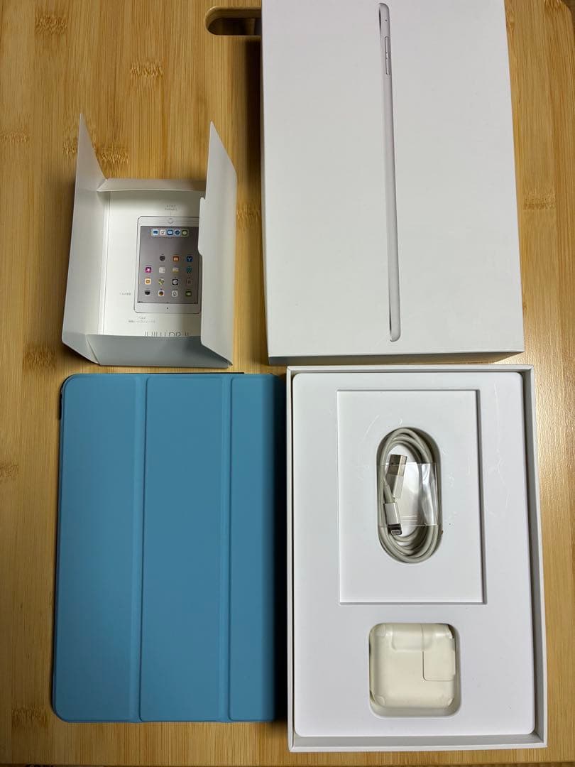iPadmini 7.9インチ スペースグレー 充電器付き