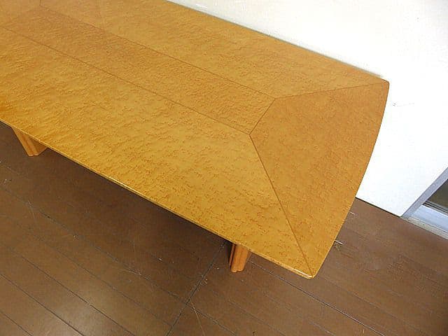 唐*草様 IDC大塚家具　 府中家具 バーズアイメープルダイニングテーブル