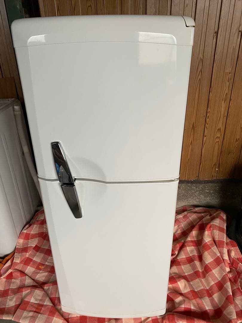 三菱 ノンフロン冷蔵庫 MR-14M-W 136L