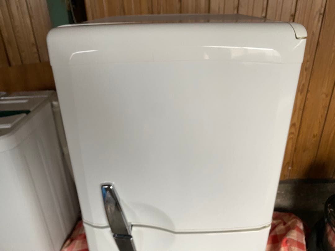 三菱 ノンフロン冷蔵庫 MR-14M-W 136L