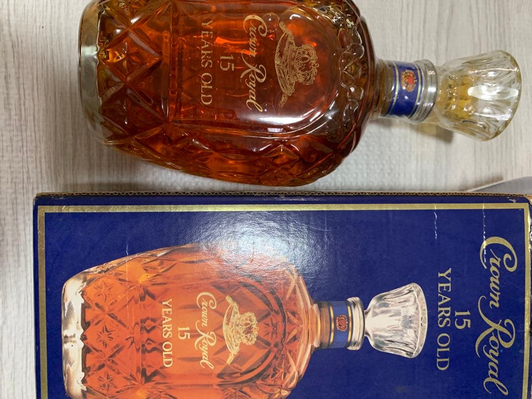 クラウンローヤル15 Years Old ウイスキー　750ml