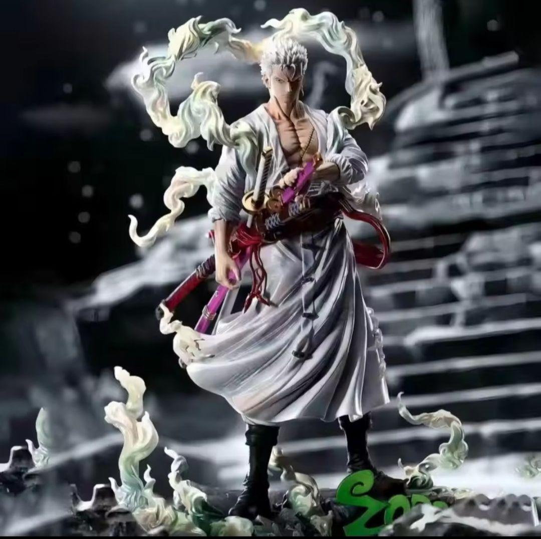 ワンピース　ゾロ　白　フィギュア