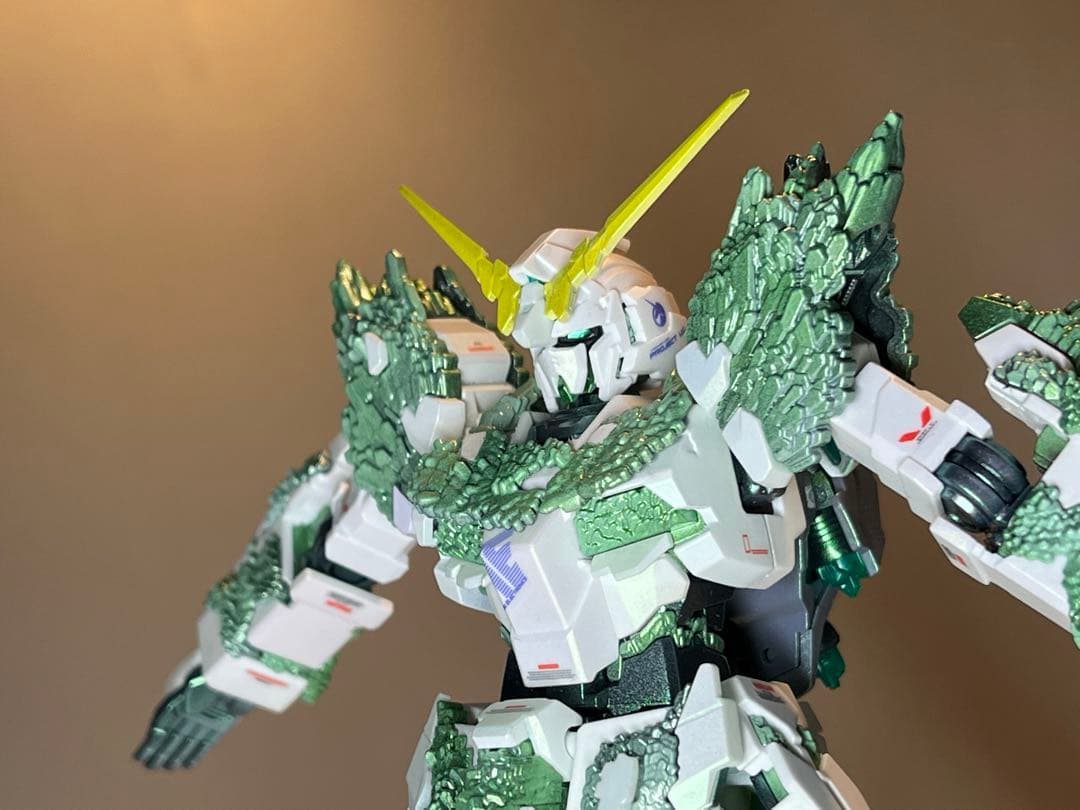 HG ユニコーン ガンダム 光の結晶体  完成品  ガンプラ