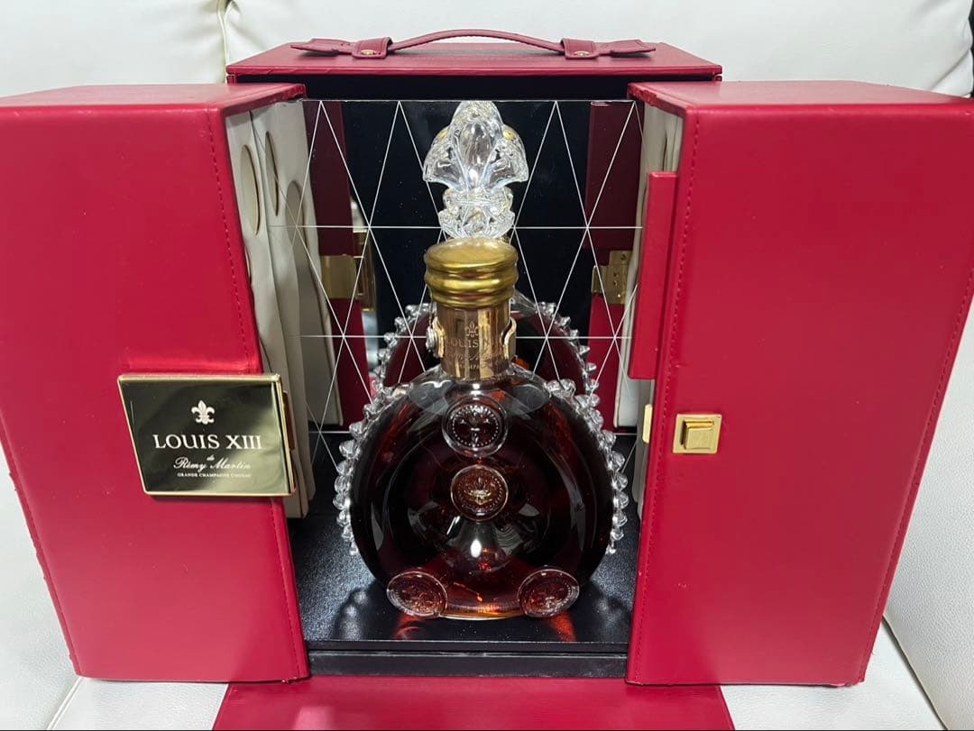 レミーマルタン ルイ13世　バカラ　冊子・替栓・観音開き化粧箱・外箱！未開封