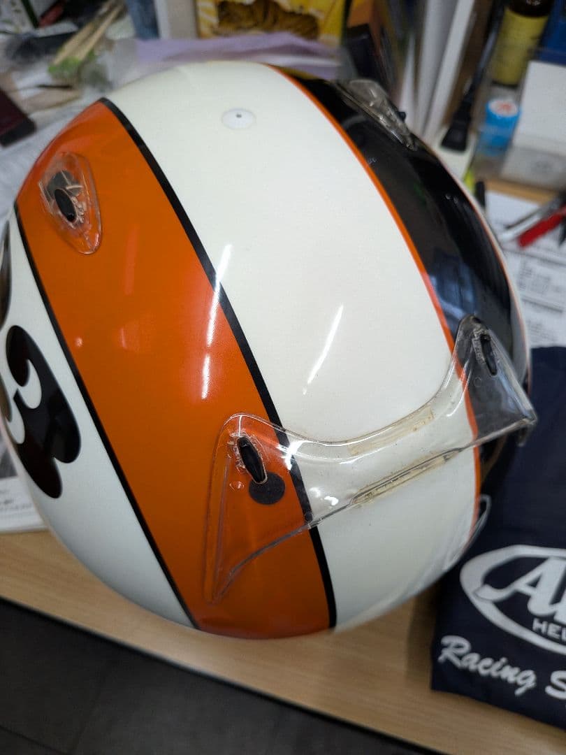 Arai フルフェイスヘルメット ゴストラッカーｌサイズ