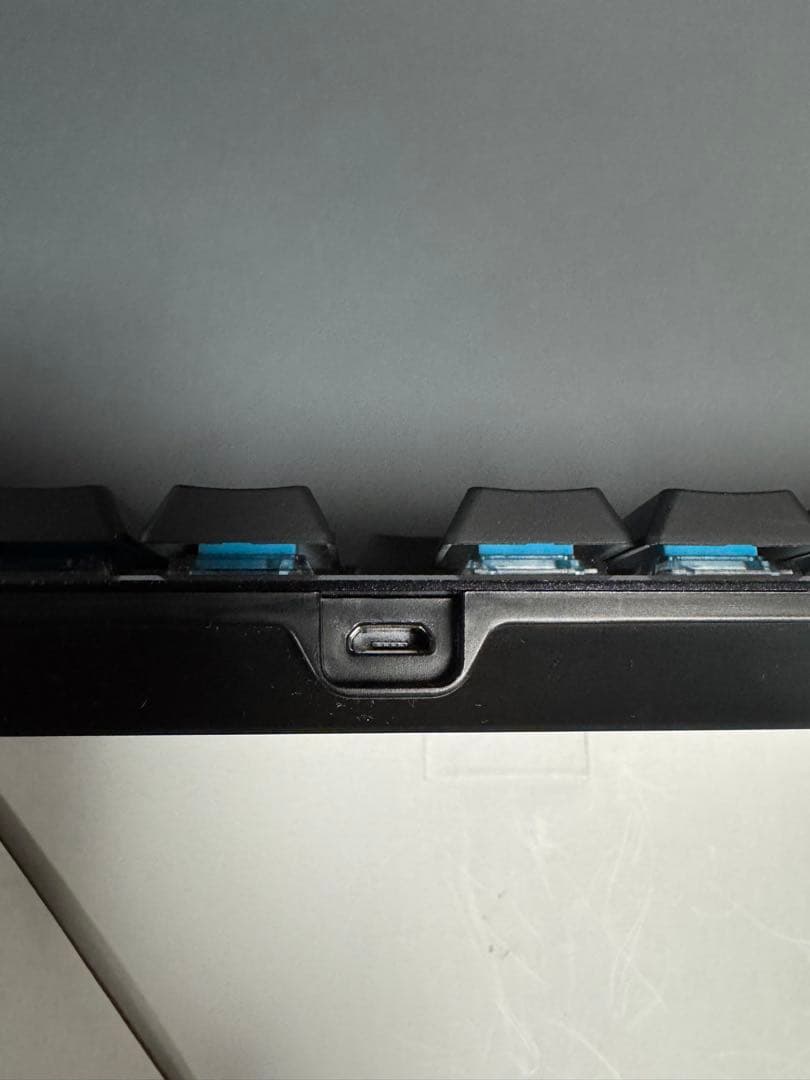 ロープロファイル ゲーミングキーボード havit HV-KB390L 英字配列