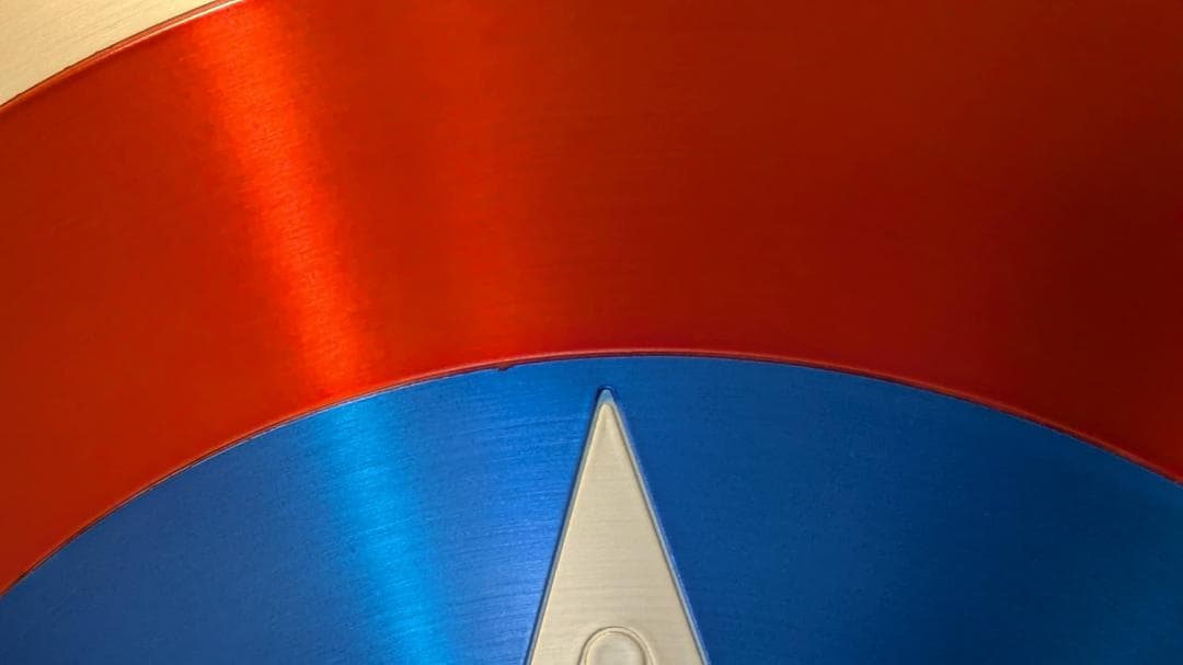 純正品 キャプテンアメリカ 盾 金属製シールド ケース付き アベンジャーズ