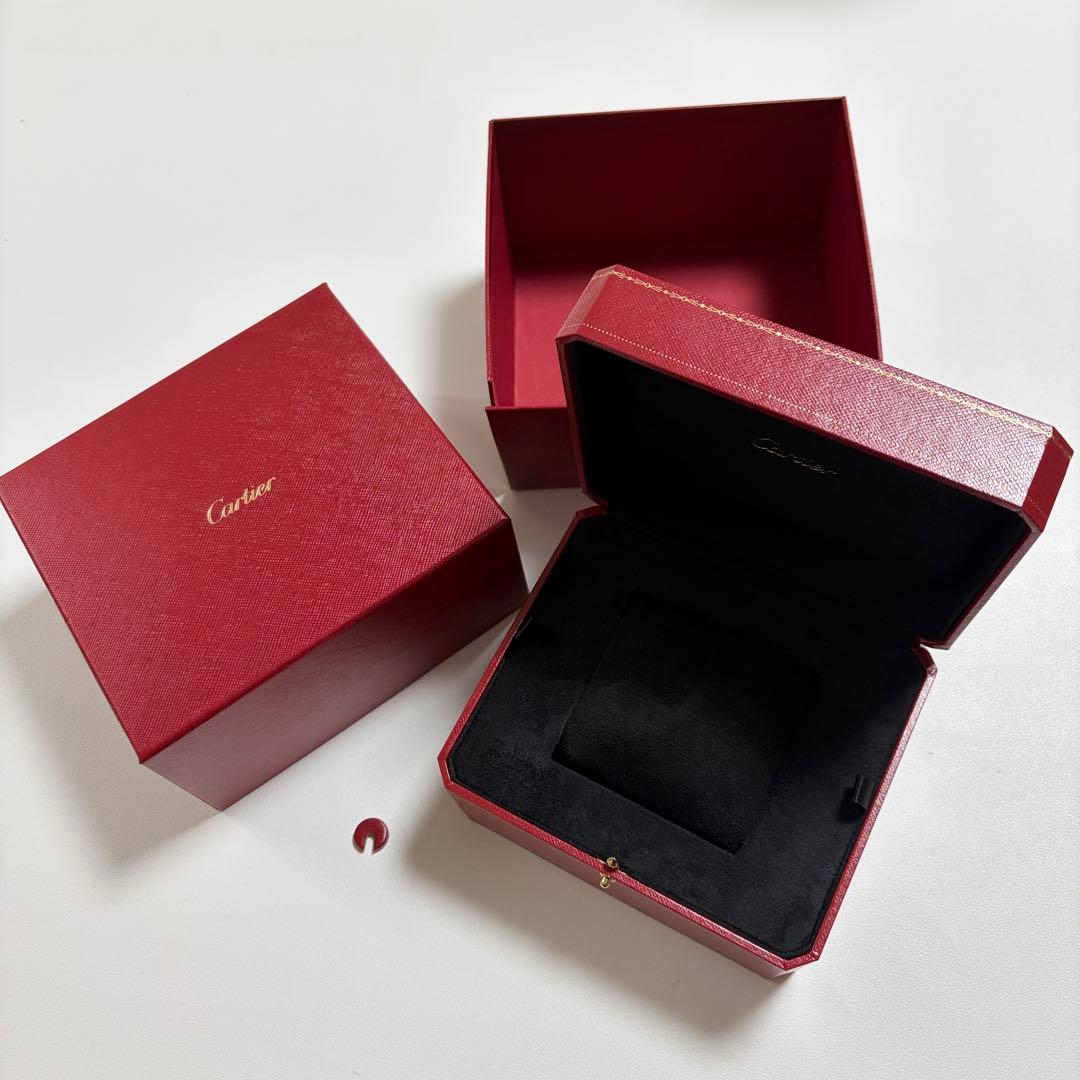 美品　カルティエ　腕時計　ウォッチ　ケース　空箱　現行品