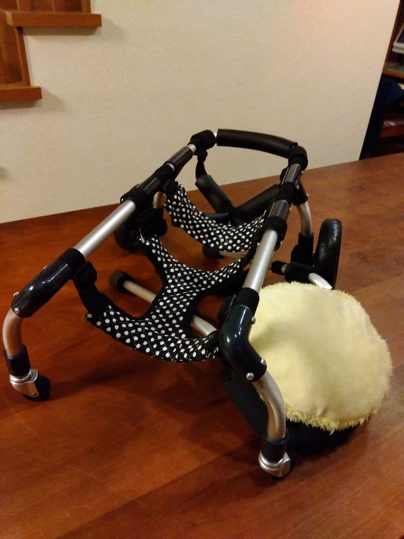 小型犬用車椅子　歩行器