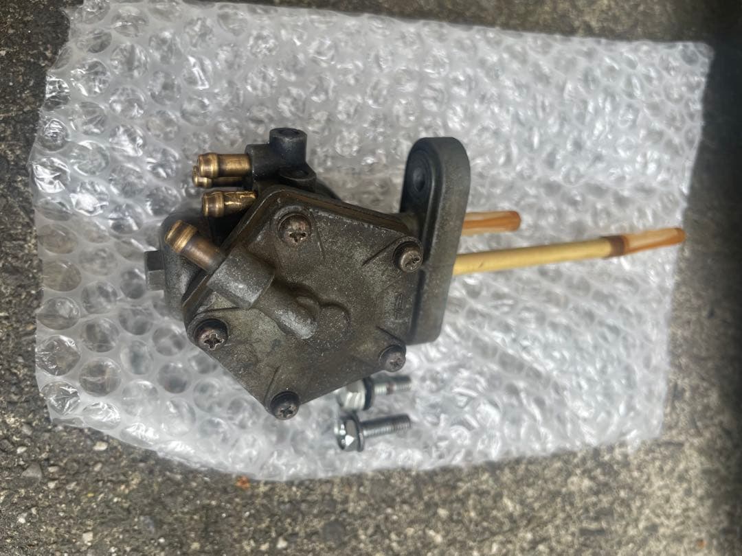 K*4様 フューエル コック 初期型