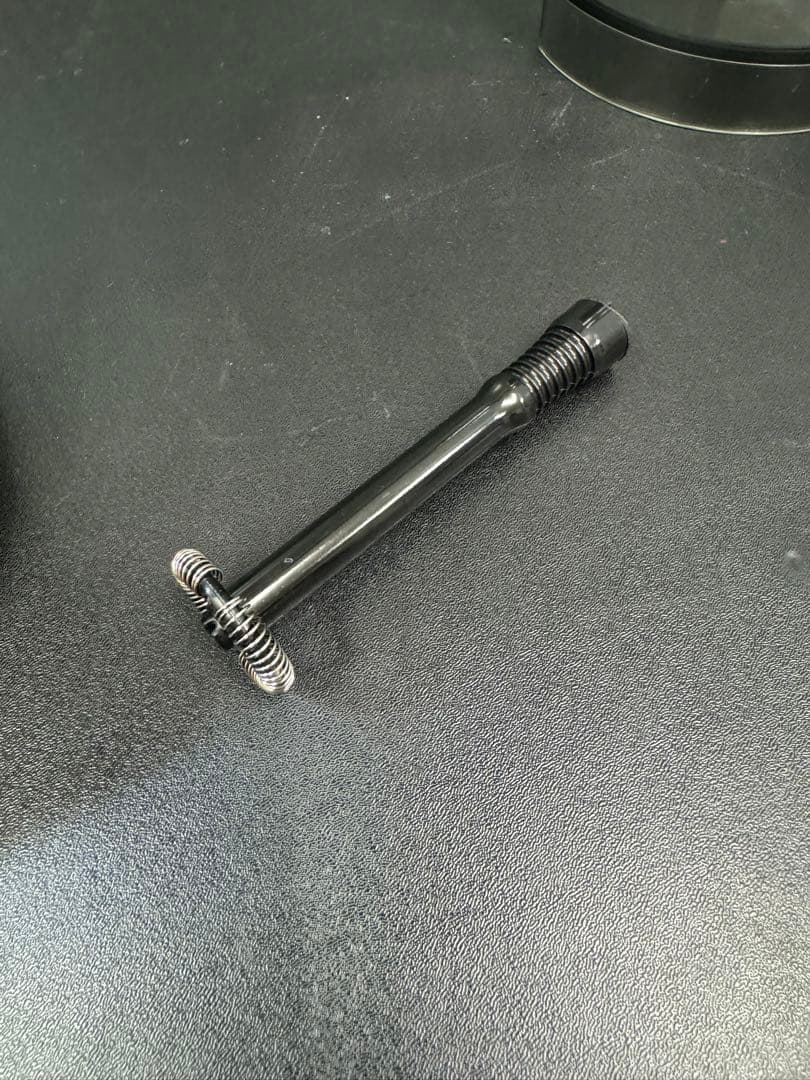 伊*藤様 ネスプレッソ　アトリエ　湯垢洗浄済　ミルクウォーマー未使用(ユーザー登