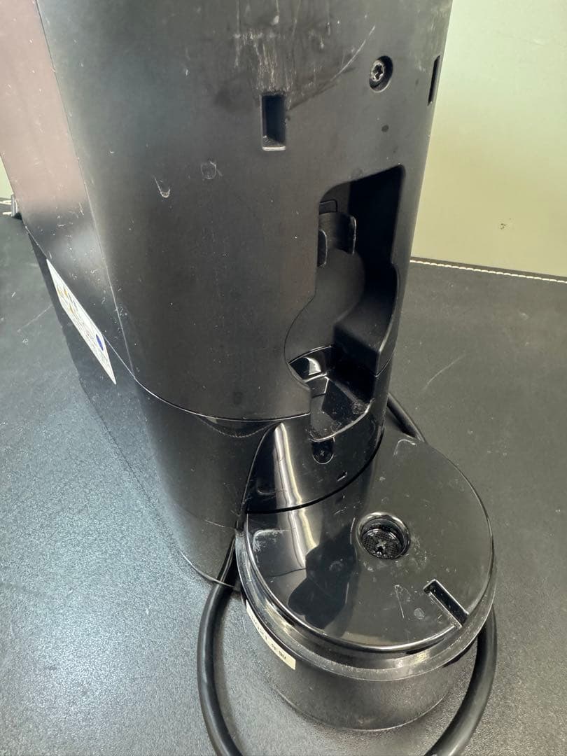 伊*藤様 ネスプレッソ　アトリエ　湯垢洗浄済　ミルクウォーマー未使用(ユーザー登