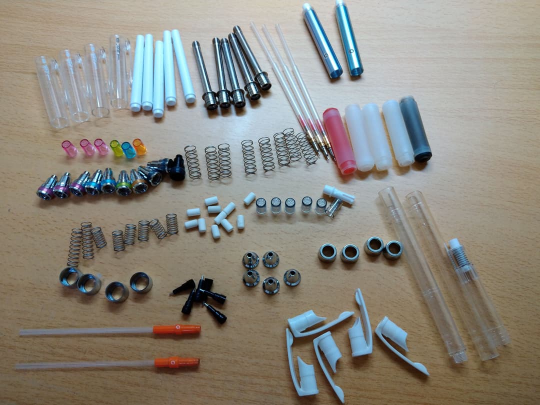 クルトガ　パーツ　部品