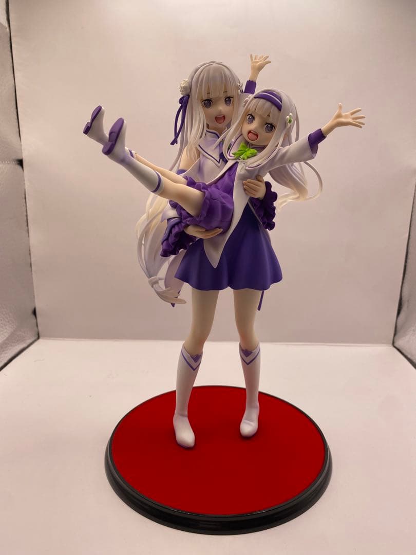 Re:ゼロから始める異世界生活　フィギュア　エミリア＆幼少期エミリア 1/7