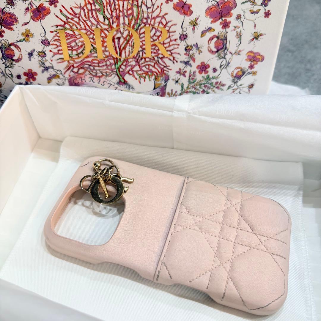 Lady Dior iPhone 16pro ケース　購入証明書あり