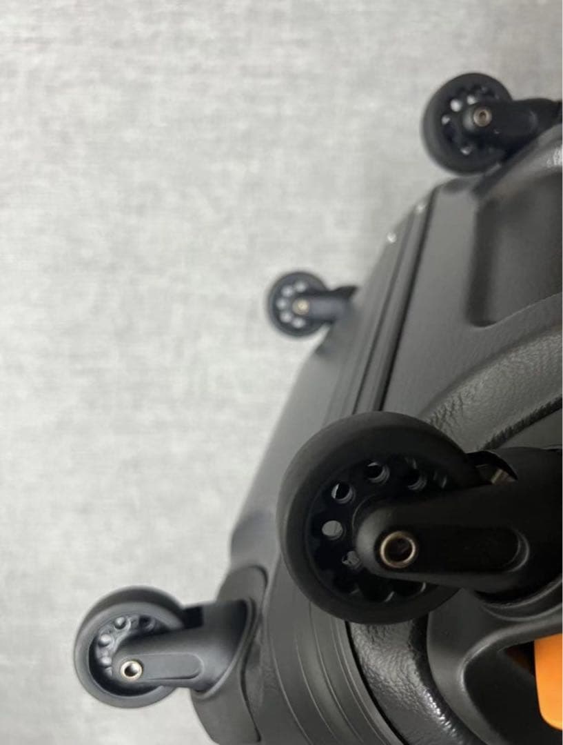 容量27Lプロスペック・前輪ストッパー付4輪キャリーコンテナCR-3300