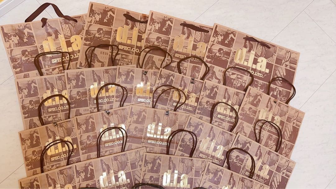 キャンペーン中価格！激レア★d.i.a.ショッパー22枚セット