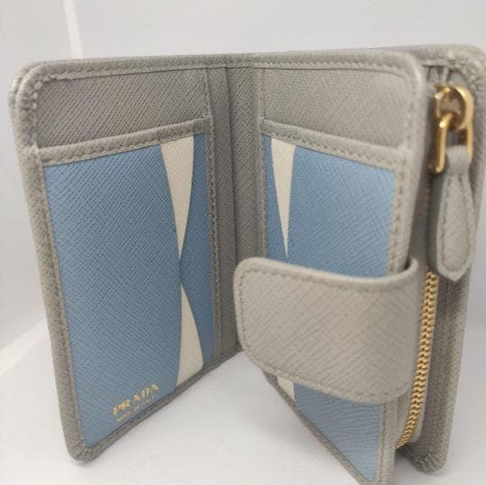 ほ*い様 【美品】★セール★付属品完品　プラダ　サファイアーノ　二つ折り財布　新