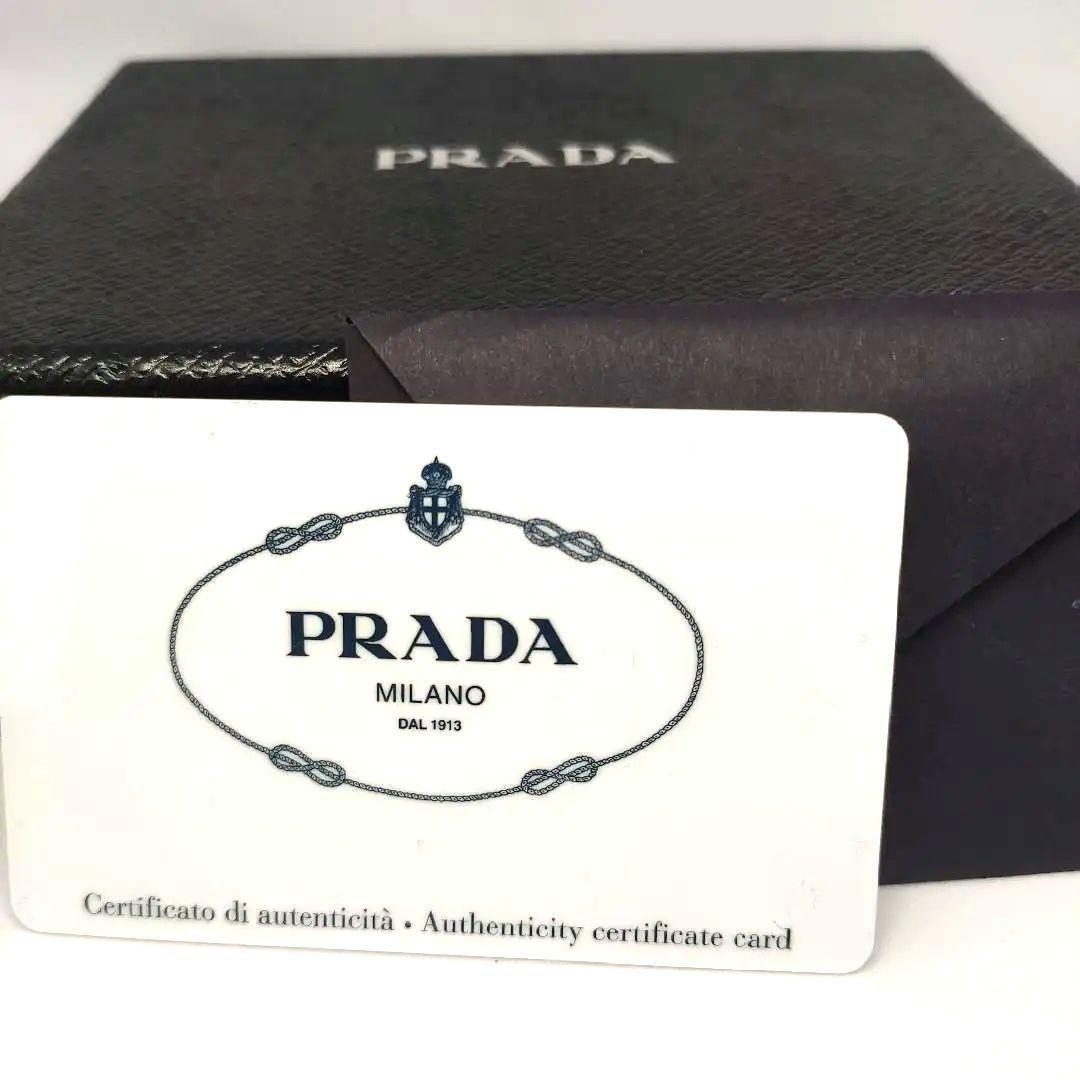 ほ*い様 【美品】★セール★付属品完品　プラダ　サファイアーノ　二つ折り財布　新