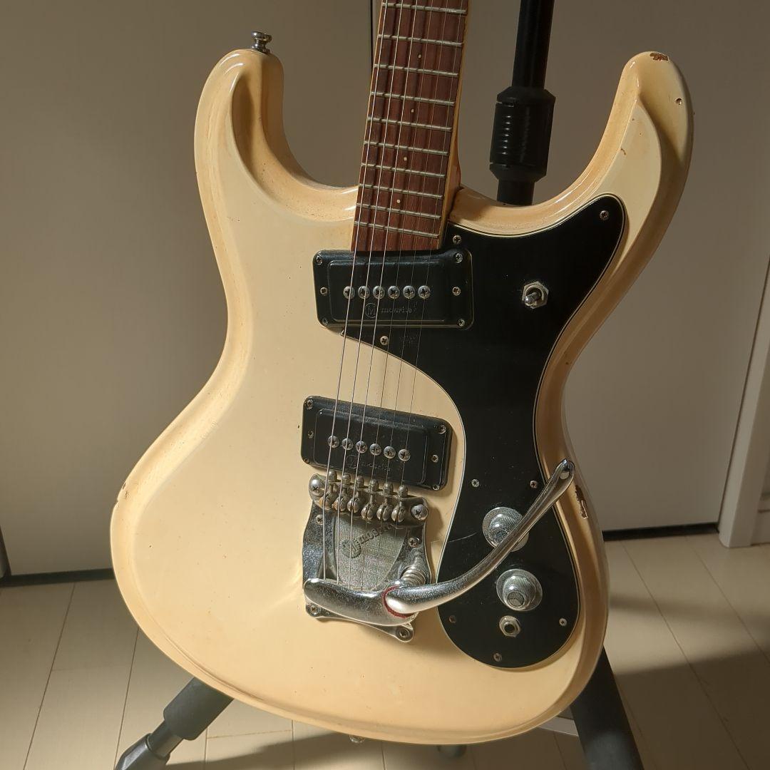 アネモネ　mosrite avenger　モズライト　アベンジャー