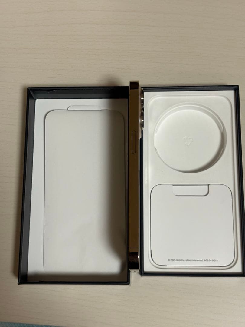 【美品】iphone13pro 256GB ゴールド