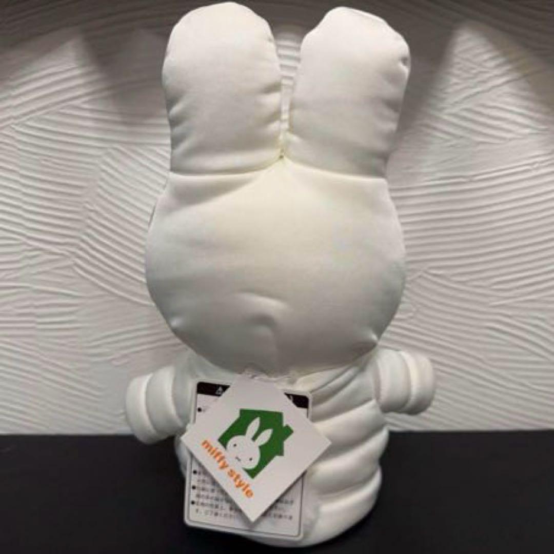 ミッフィースタイル　干支うさぎダウンコート　ぬいぐるみ