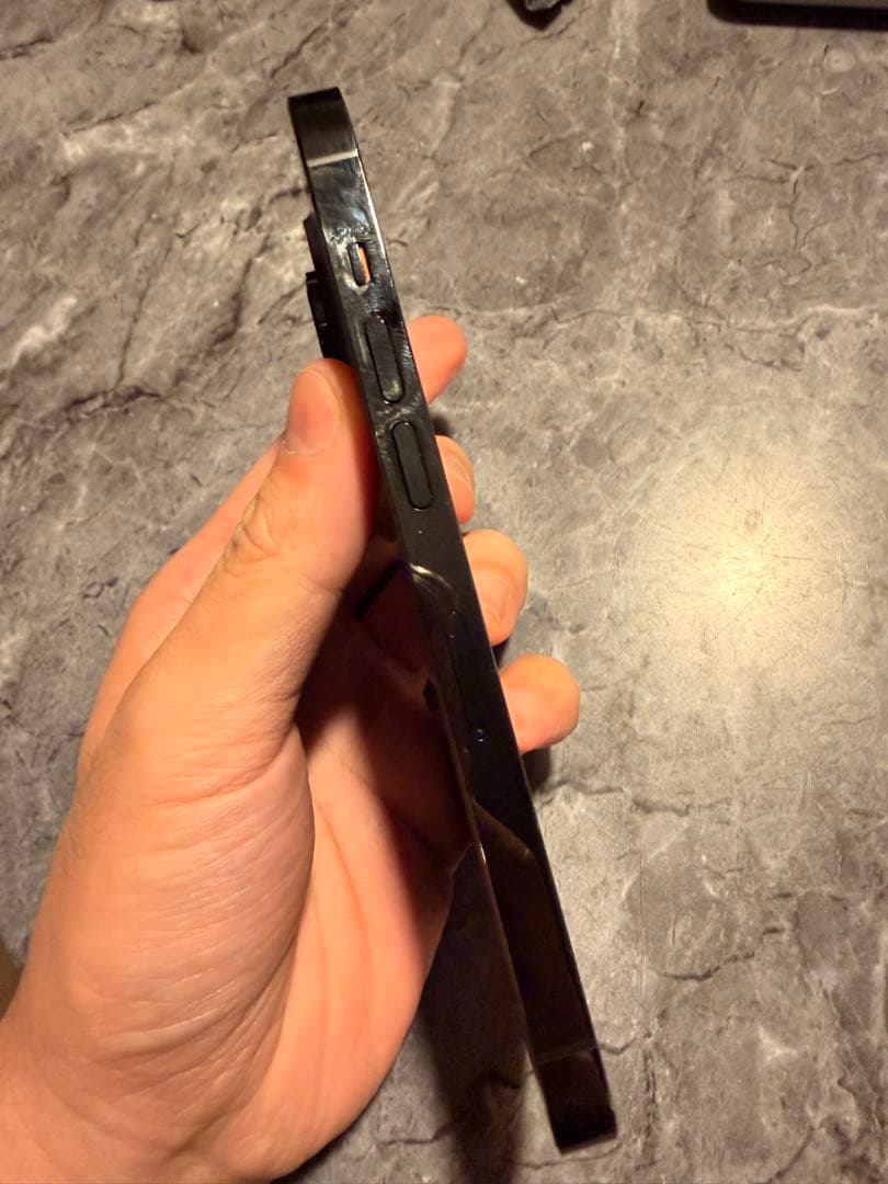 iPhone 14 Pro 128GB バッテリー100% スマホケース付き