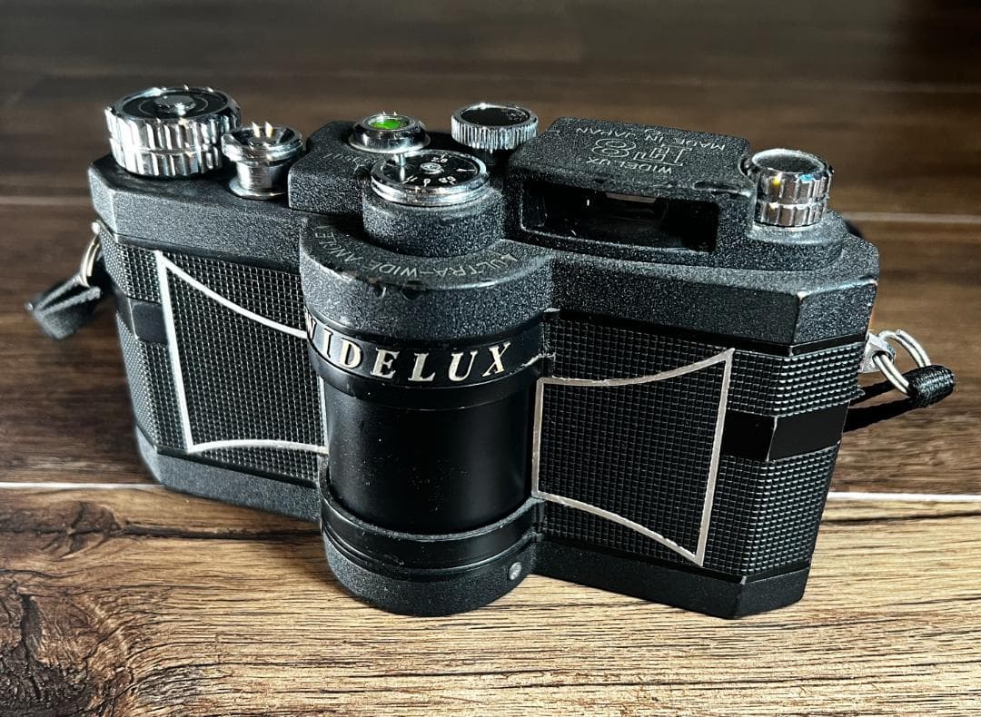 Widelux F8｜動作OK・1/15にやや難あり／箱付き