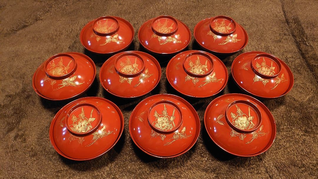 輪島塗　金蒔絵　蒔絵　沈金　華蝶の図　蓋椀　１０客