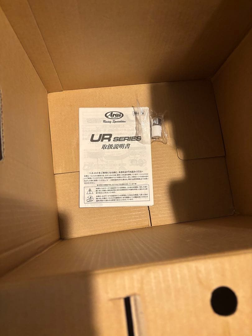 Arai 未使用 UR Series フルフェイスヘルメット Lサイズ 黒箱あり