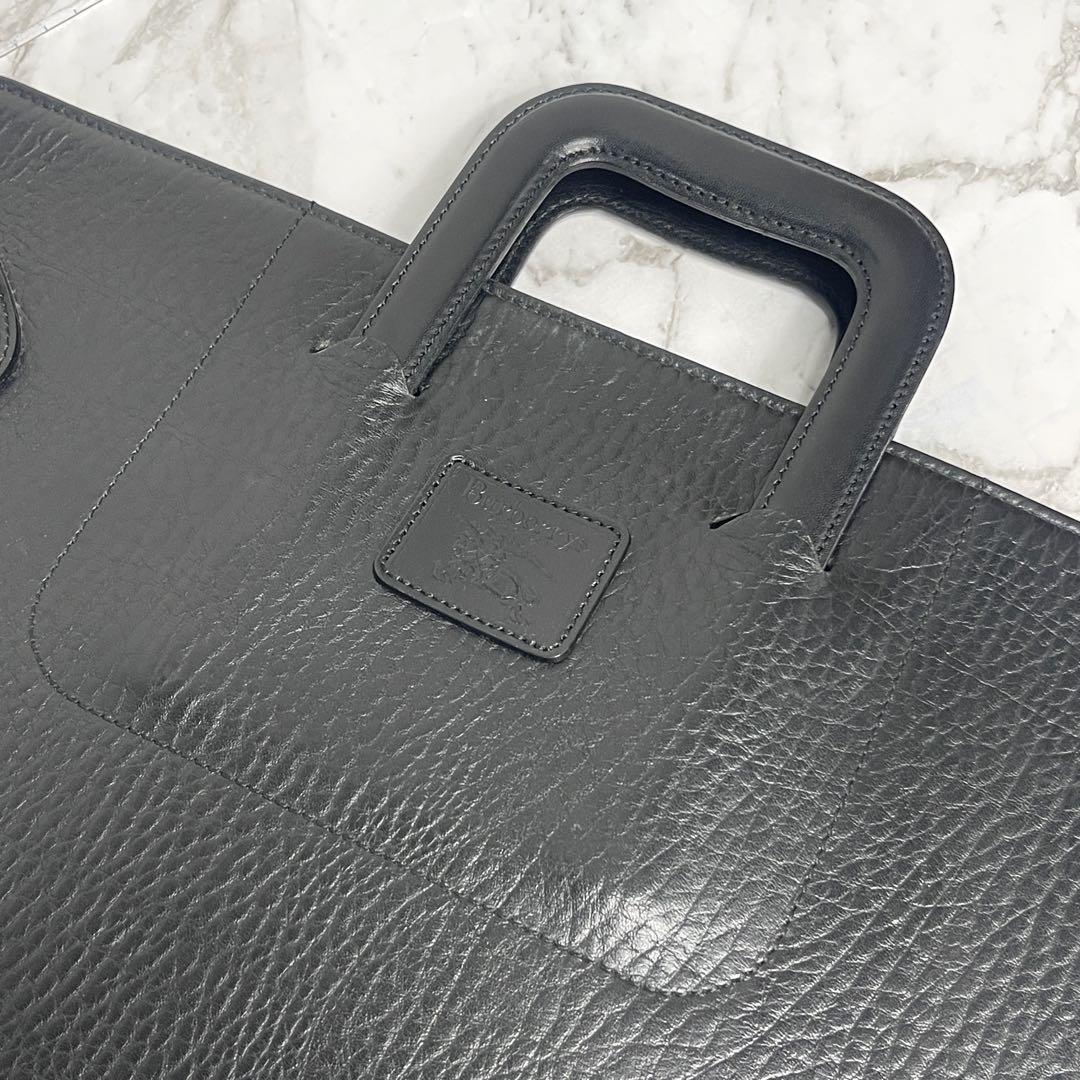 極美品　バーバリー　ホースロゴ　チェック　レザー　ビジネスバッグ　A4収納　鍵