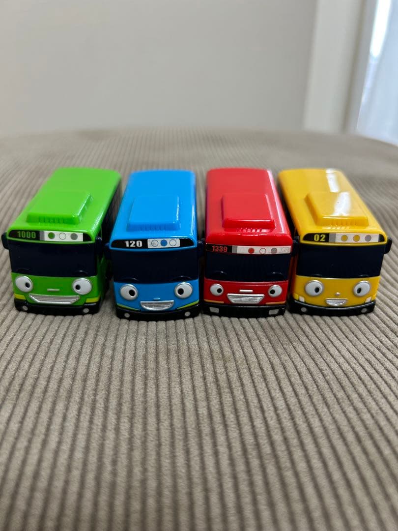 ちびっこバス　タヨ　エレベーター車庫　ガレージ