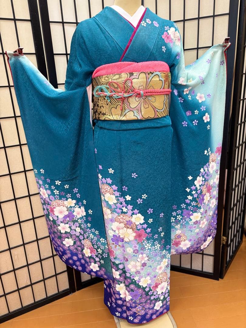 振袖　成人式・お祝い事に