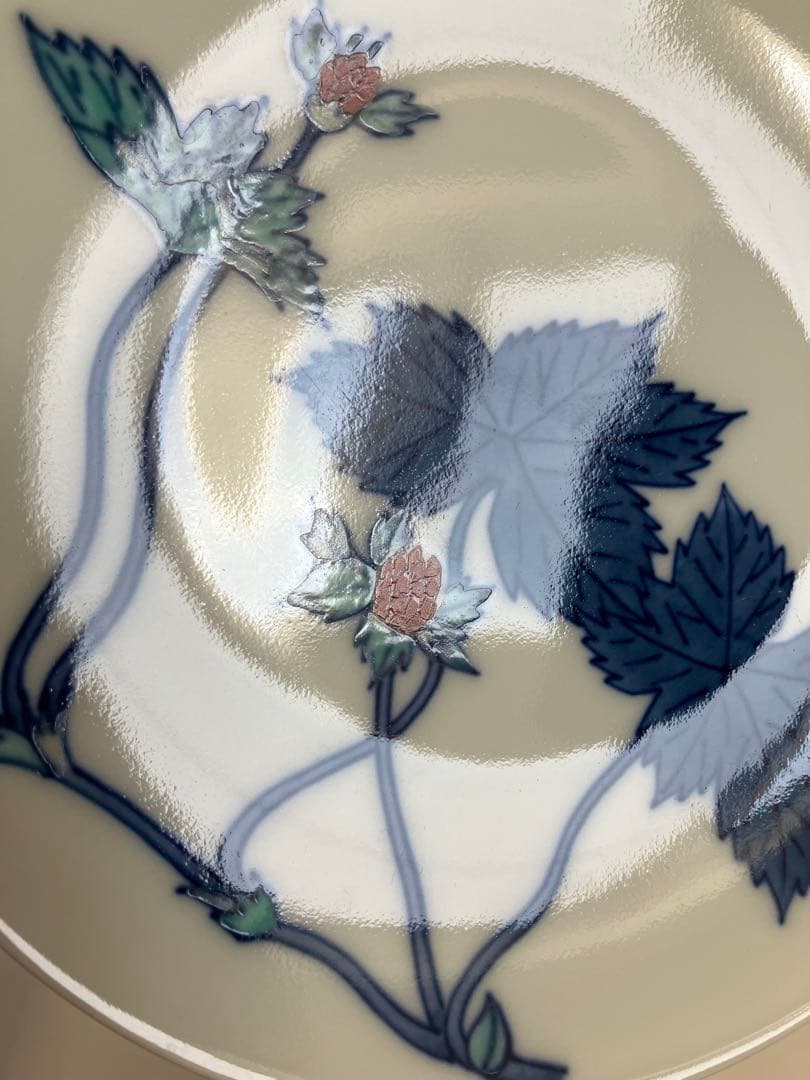 ④極美品★今泉今右衛門★4客★錦苺絵紅茶碗★カップ＆ソーサー★有田焼★ARITA