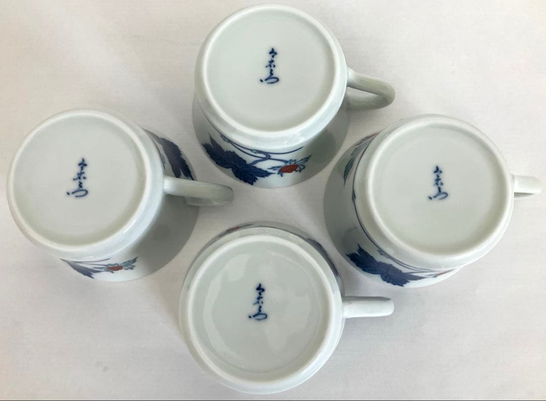 ④極美品★今泉今右衛門★4客★錦苺絵紅茶碗★カップ＆ソーサー★有田焼★ARITA