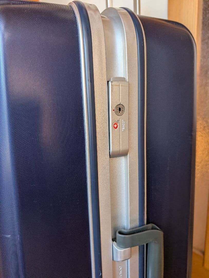 sunco 極軽キャリーケース　大型スーツケース