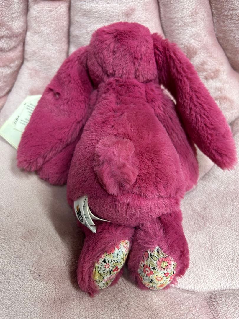 ぬいぐるみ  Small Bashful Rose Bunny