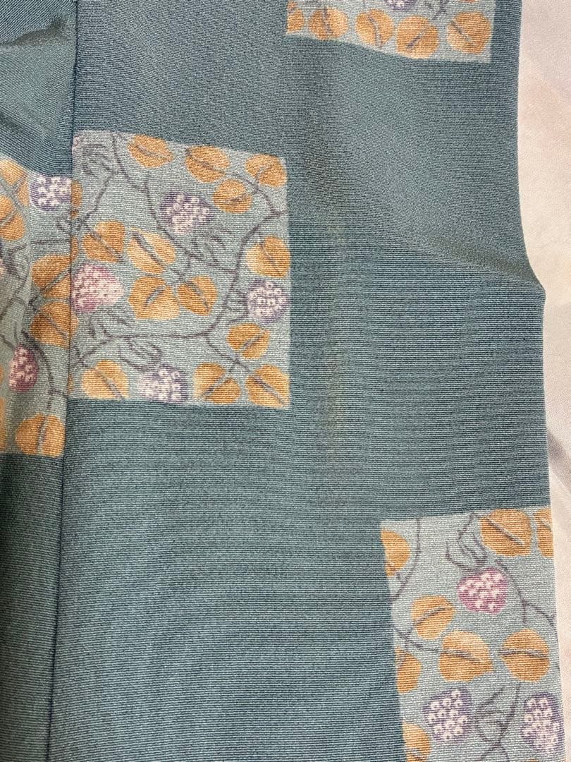 袷　小紋　苺の千代紙　裄70cm 正絹　半衿おまけ付き