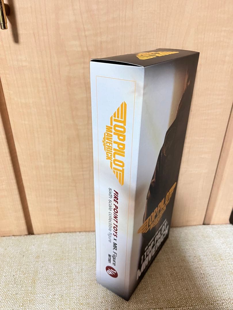 新品未開封『トップガン』1/6トムクルーズと1/100ダークスターのセット