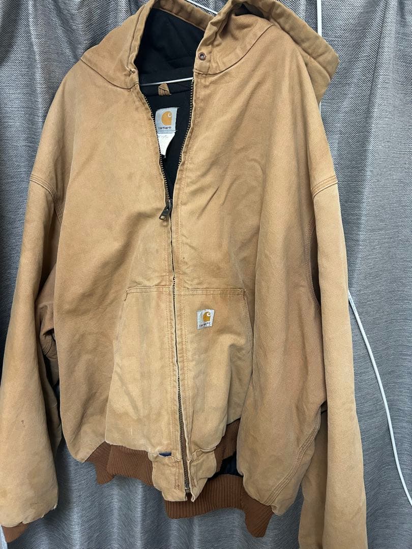 Carhartt アクティブジャケット ベージュ